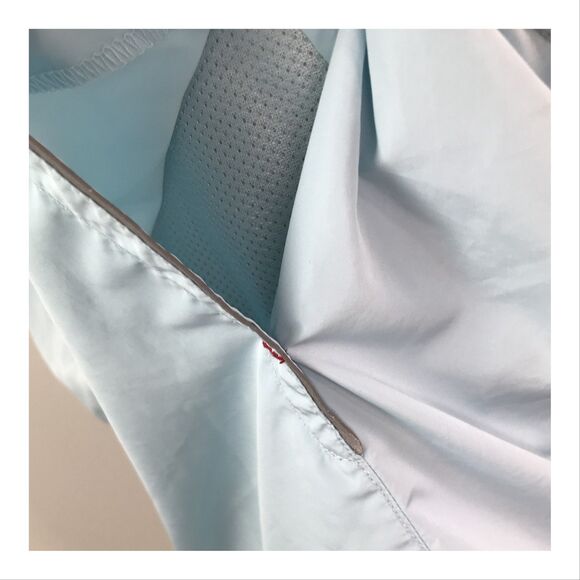 New Balance Womens Windbreaker Vest Medium Vented Training Zip Pockets Blue Red - Picture 6 of 12